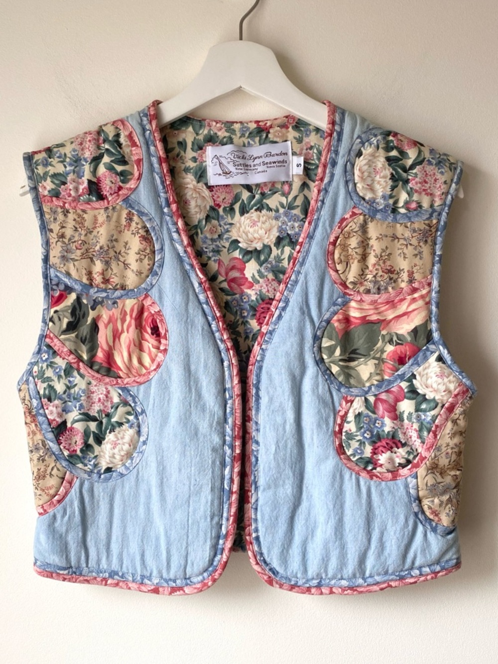Suttles and Seawinds quilted reversible vest - Picture 7 of 15